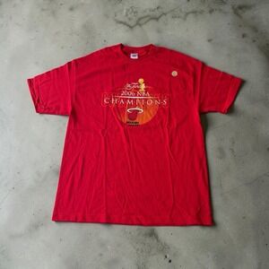 VTG NEW Miami Heat 2006 NBA Champions T Shirt Mens XL Red Basketball Finals Y2K